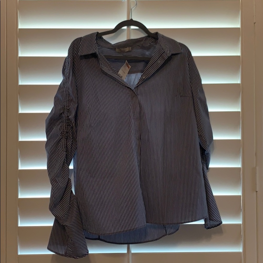 Long bell sleeve stripped blouse